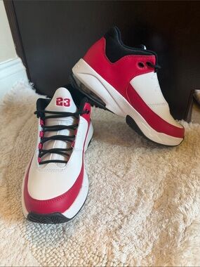 Women's Athletic Sneakers in White and Red/Pink. Size kids 4.5Y - Womens 6-6.5